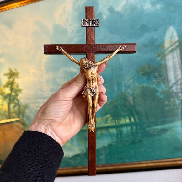 Vintage Other - Vintage Bronze and Wood Crucifix